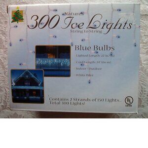 Nature's 300 Ice String Lights, Blue
